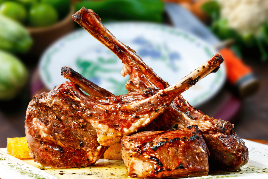 Côtelettes d’agneau bio au romarin